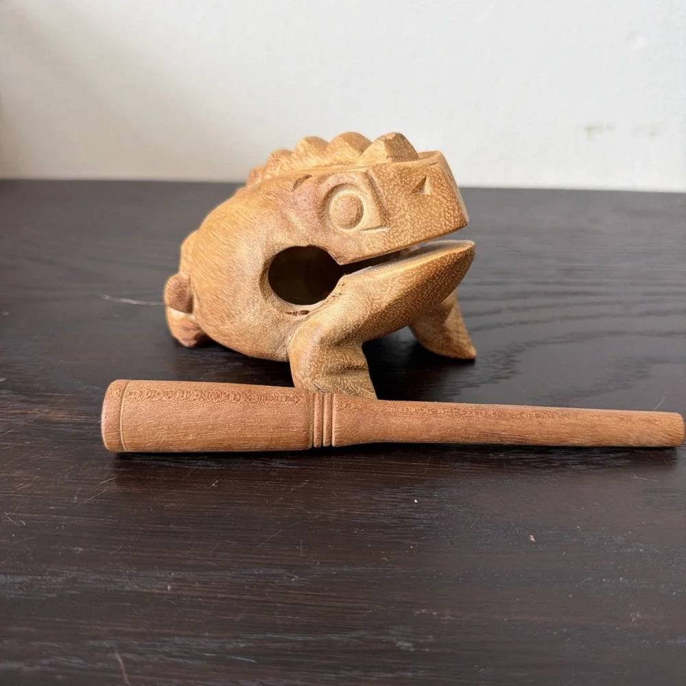 Hand Carved Wooden‎ Frog Guiro Percussion Instrument Croaking Rasp w/ Stick